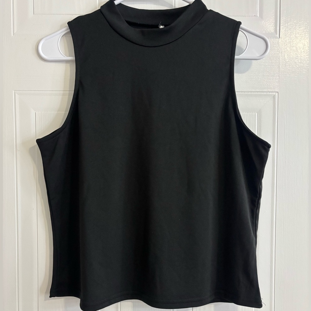 Elegant Black Sleeveless Muscle Tee